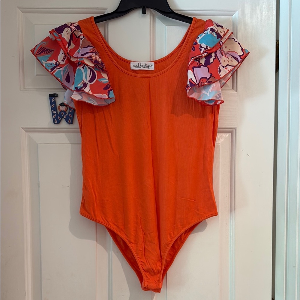 Mod Boutique Orange ribbed Bodysuit with Ruffled Sleeves EUC XL
